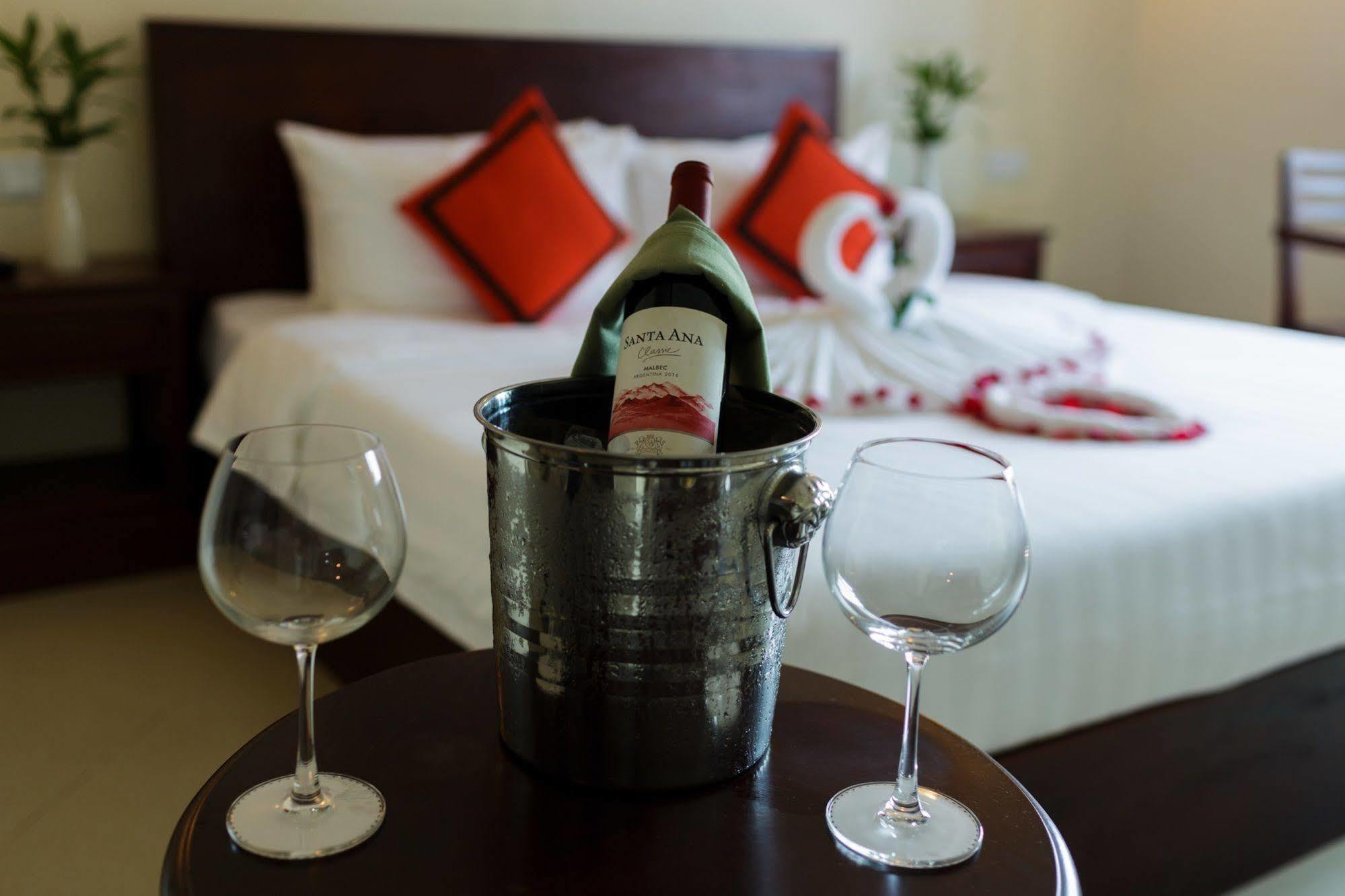 Sovan Mealea Hotel Siem Reap Bagian luar foto