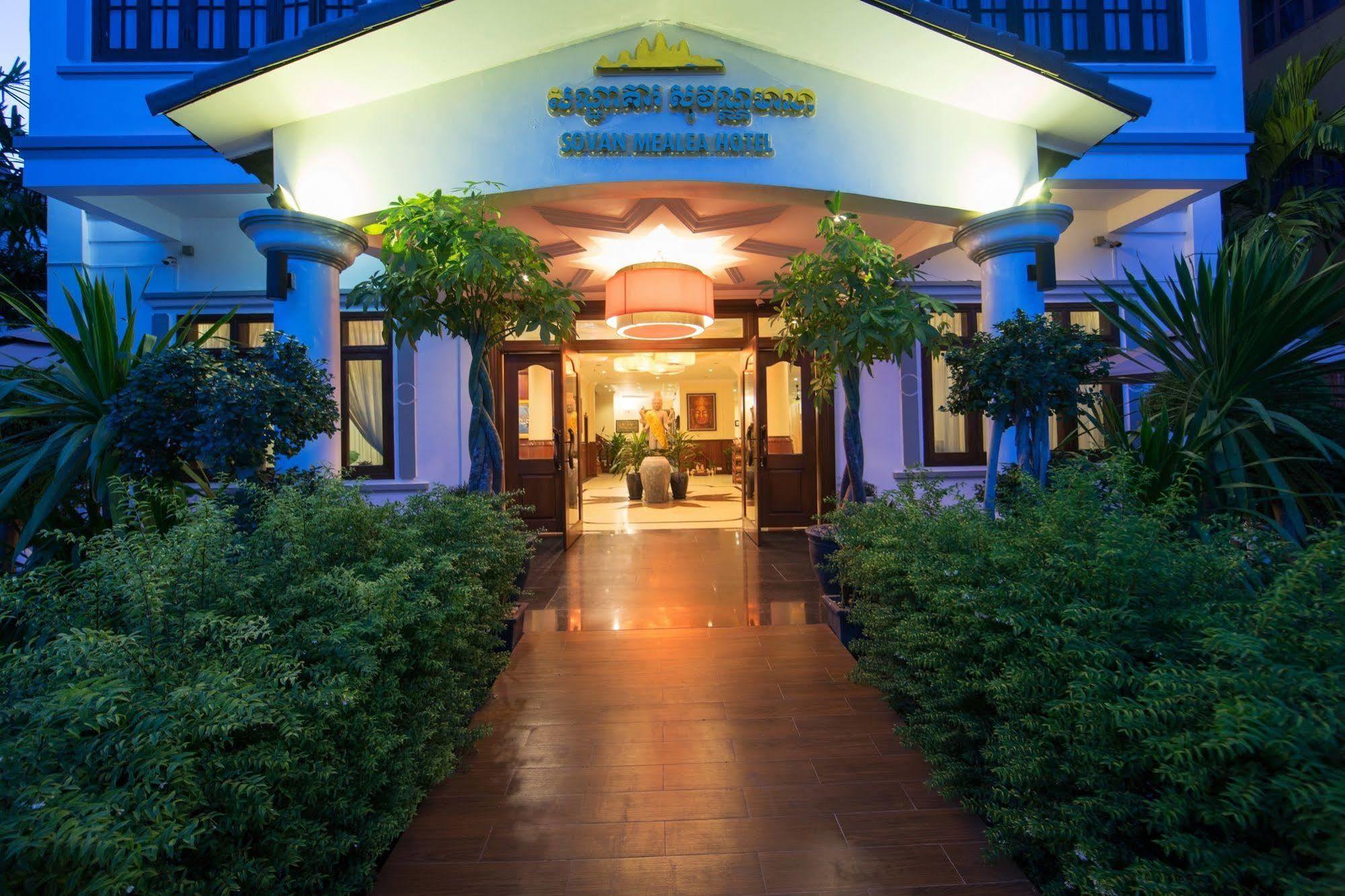 Sovan Mealea Hotel Siem Reap Bagian luar foto