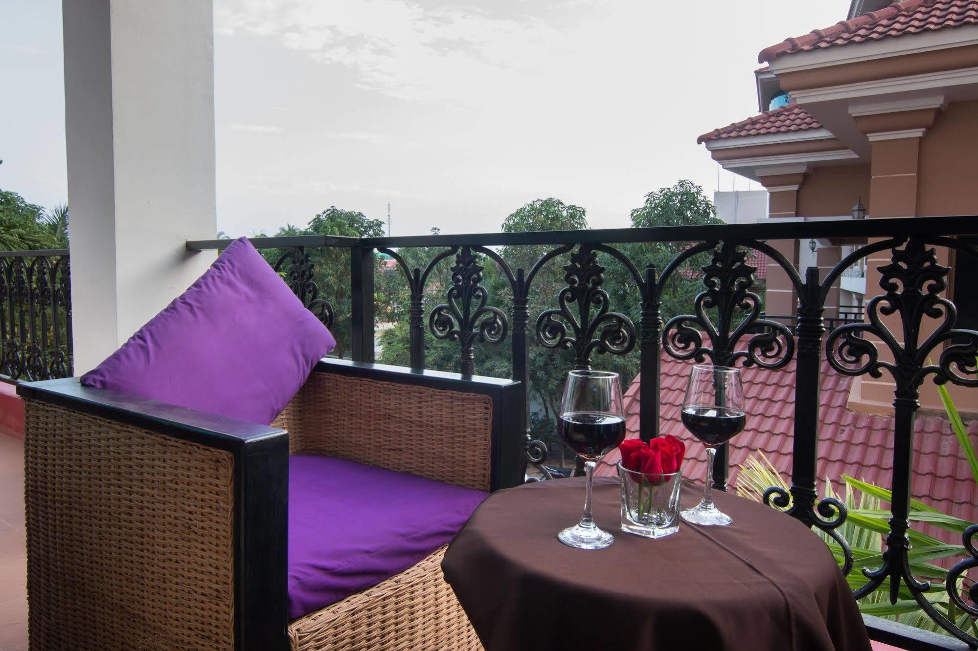 Sovan Mealea Hotel Siem Reap Bagian luar foto