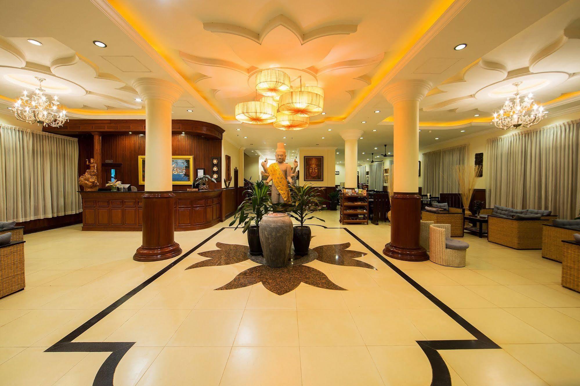 Sovan Mealea Hotel Siem Reap Bagian luar foto
